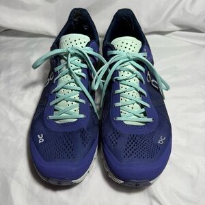 On Running Women's Athletic Shoes Size 7